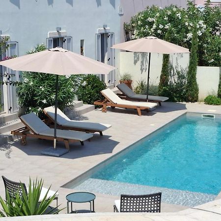 Villa Mira With A Heated Pool And A Sea View Božava Екстериор снимка