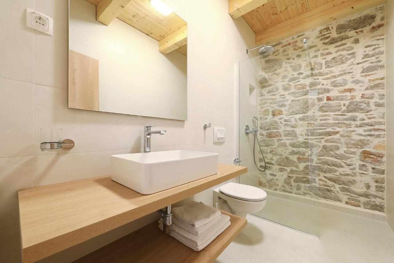 Villa Mira With A Heated Pool And A Sea View Božava Екстериор снимка