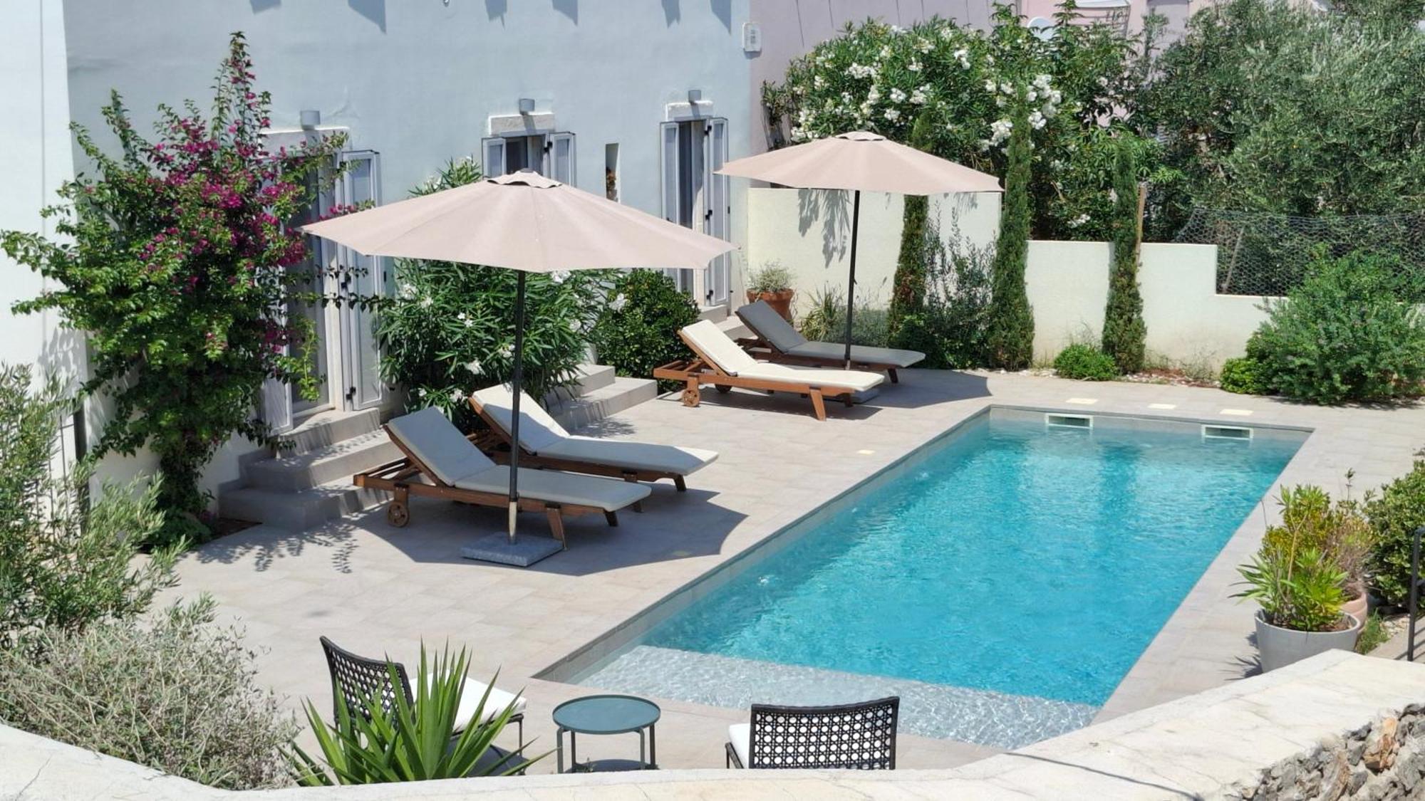 Villa Mira With A Heated Pool And A Sea View Božava Екстериор снимка